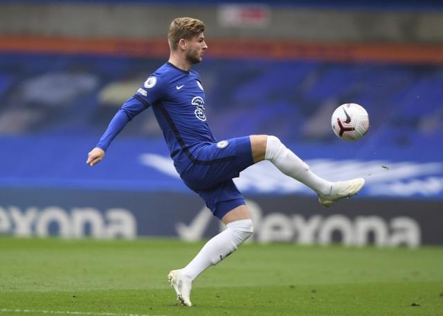 2025 赛季回顾：大谷翔平在夺冠庆典上向球迷致辞，承诺 2026 年将重现“二刀流”巅峰