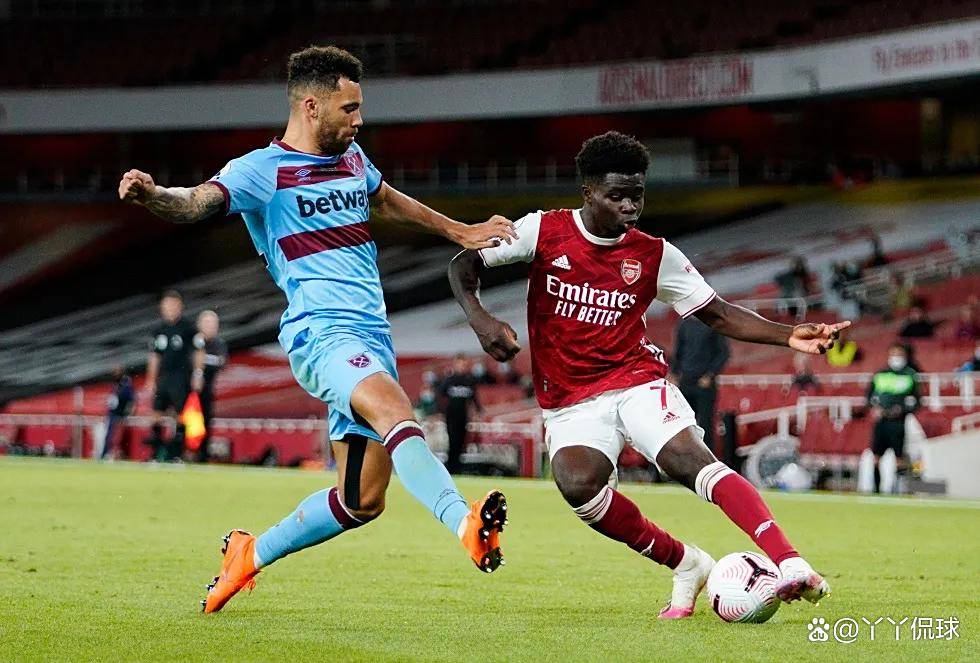 扑克不是靠灵感（扑克靠策略，不靠灵感）